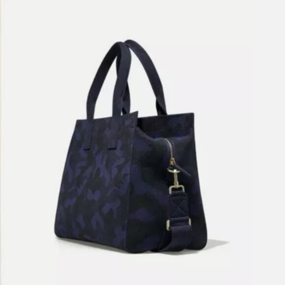 Rothys The Weekender Navy Camo - Picture 2 of 2